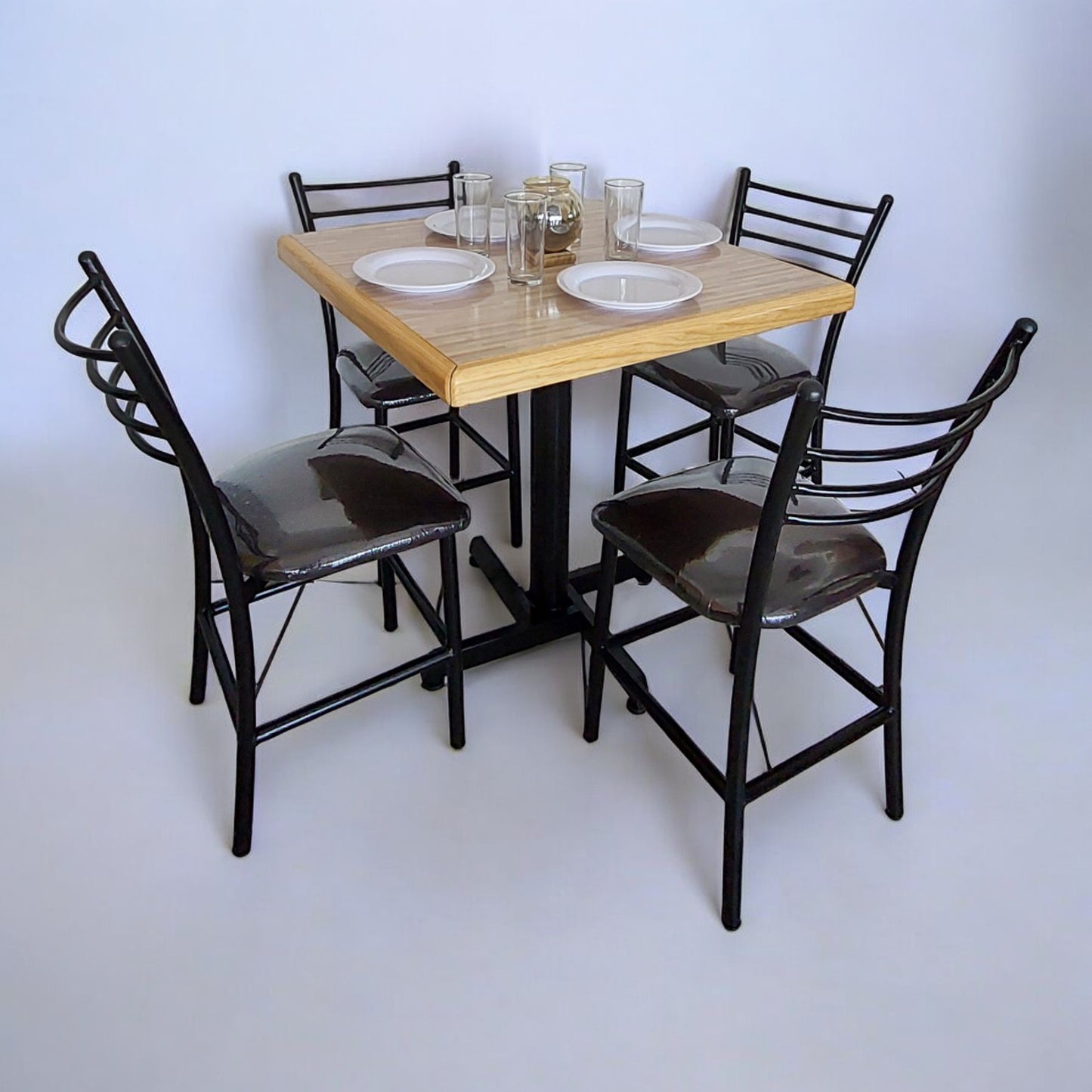 Mesa para restaurante Emboquillada con sillas María