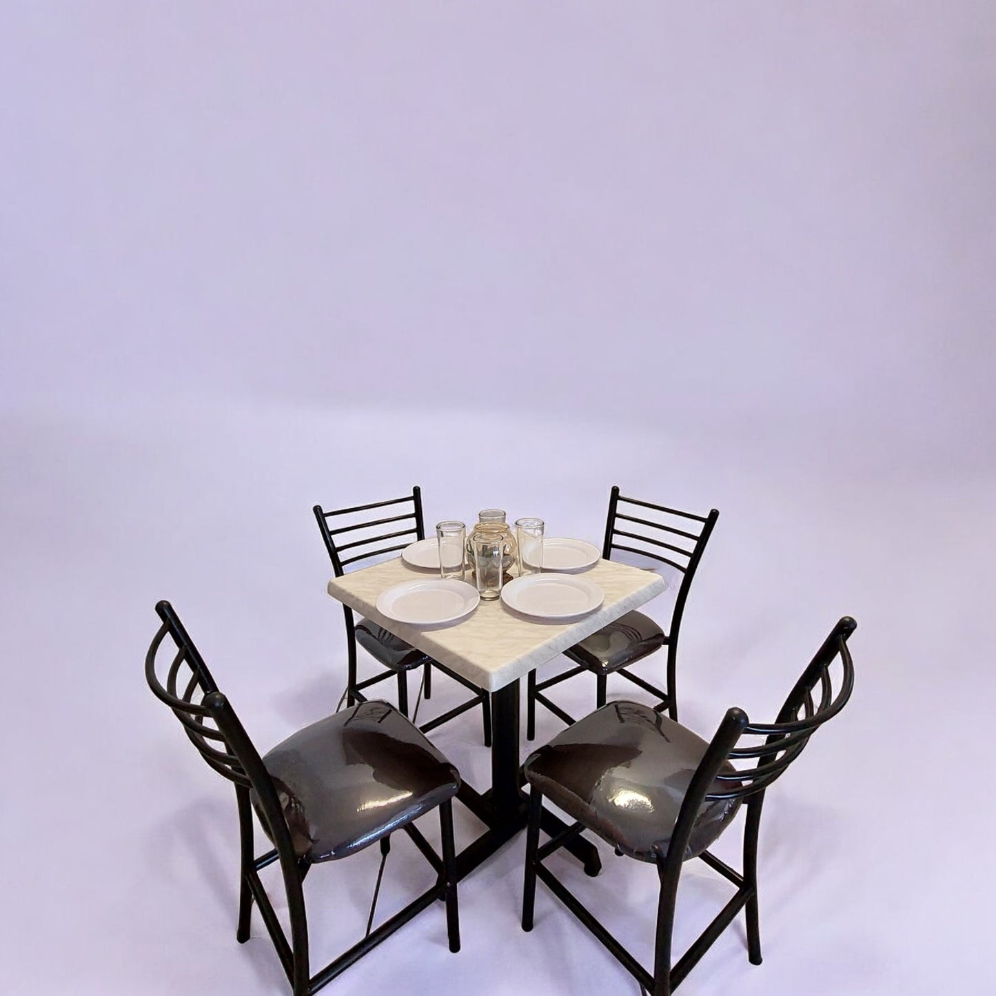 Mesa para restaurante Estratificada 80 con sillas María