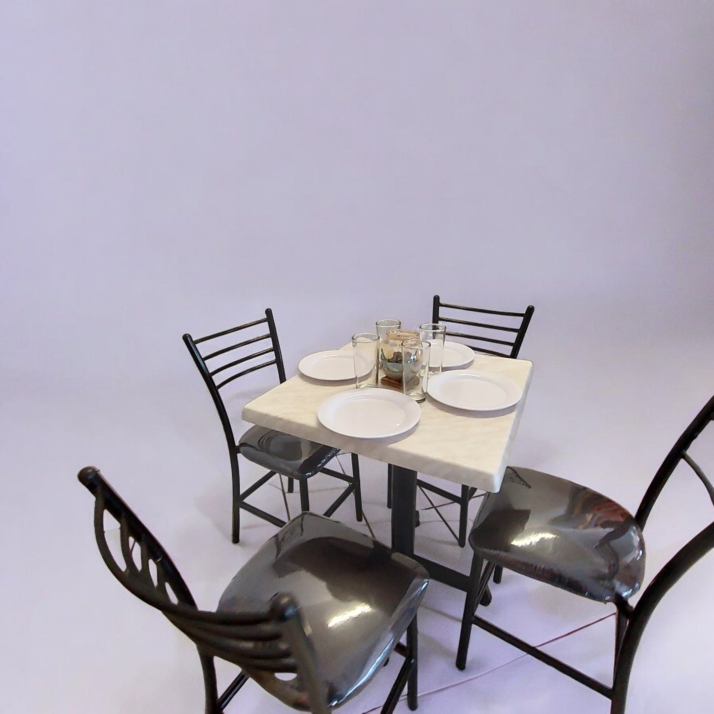 Mesa para restaurante Estratificada 80 con sillas María
