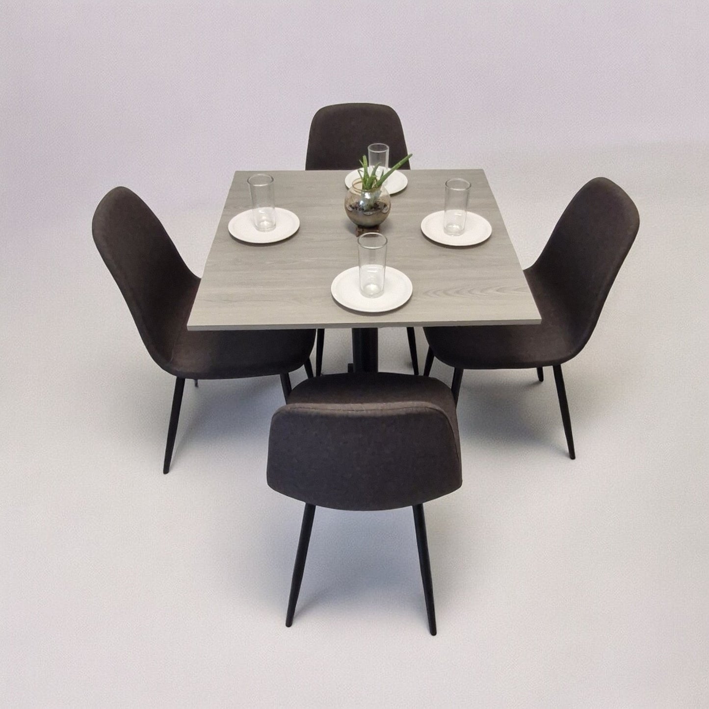 Mesa para restaurante Melanove con sillas Murcia