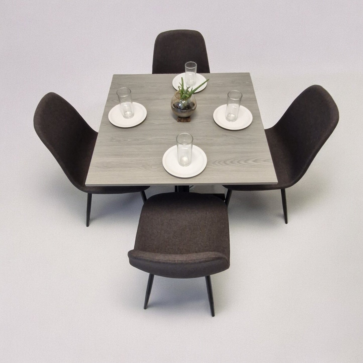 Mesa para restaurante Melanove con sillas Murcia