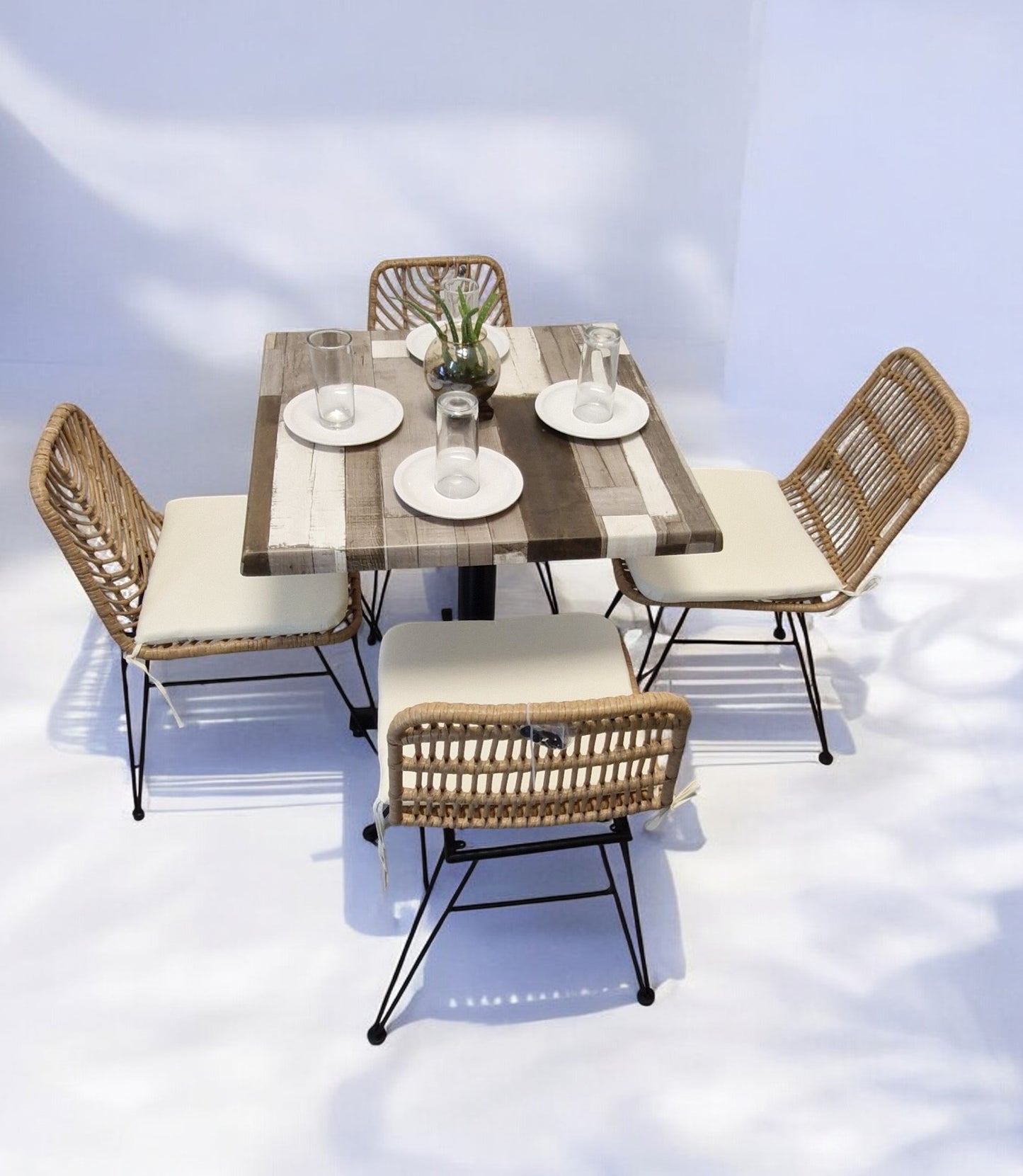 Mesa Para Restaurante Estratificada con 4 Sillas Tobago