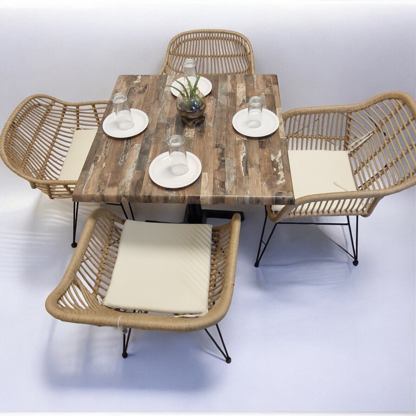 Mesa Para Restaurante Estratificada con 4 Sillas Tobago