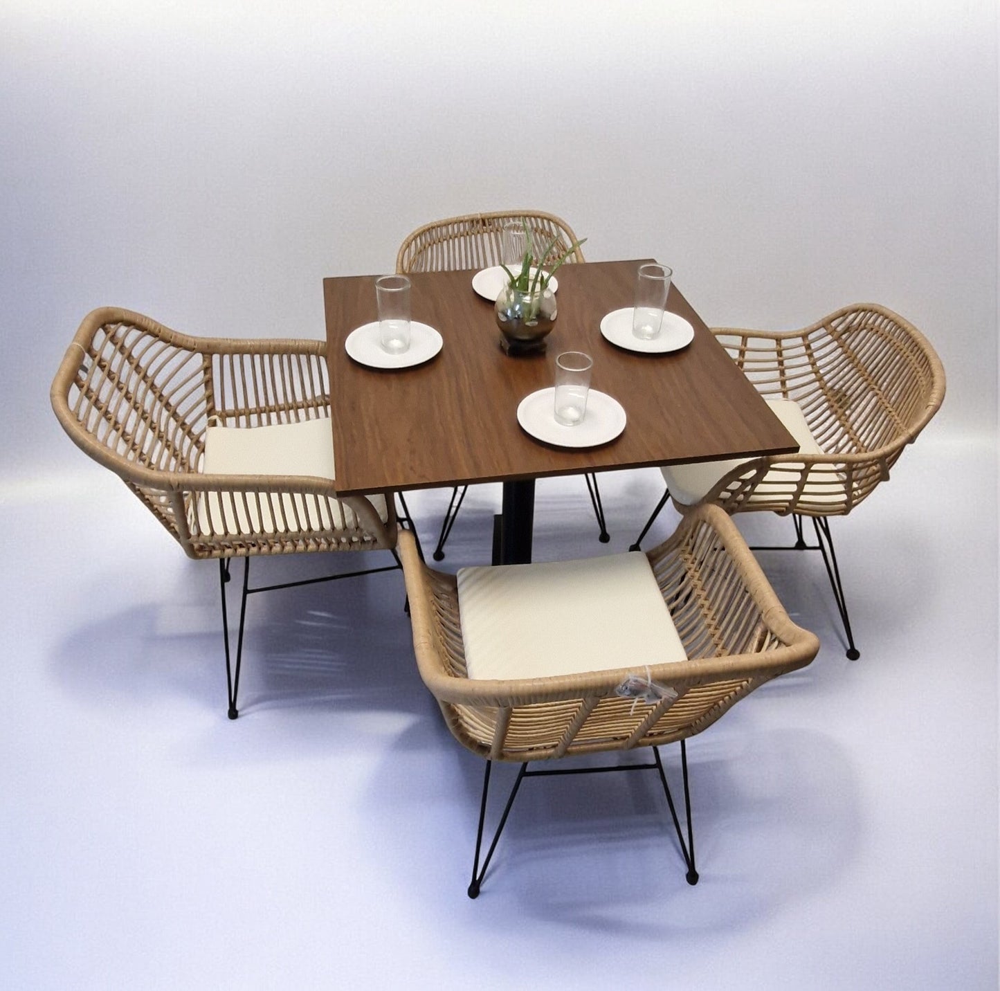Mesa Para Restaurante De Melanove con 4 Sillas Tobago