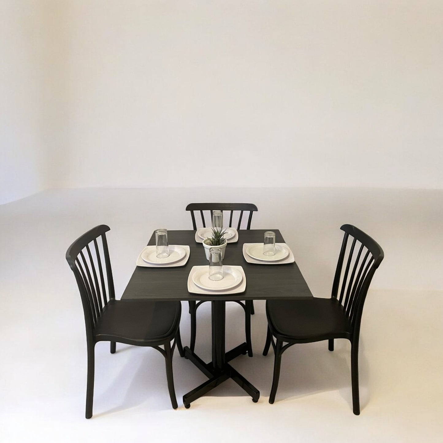 Mesa para restaurante Melanove con sillas Aurora