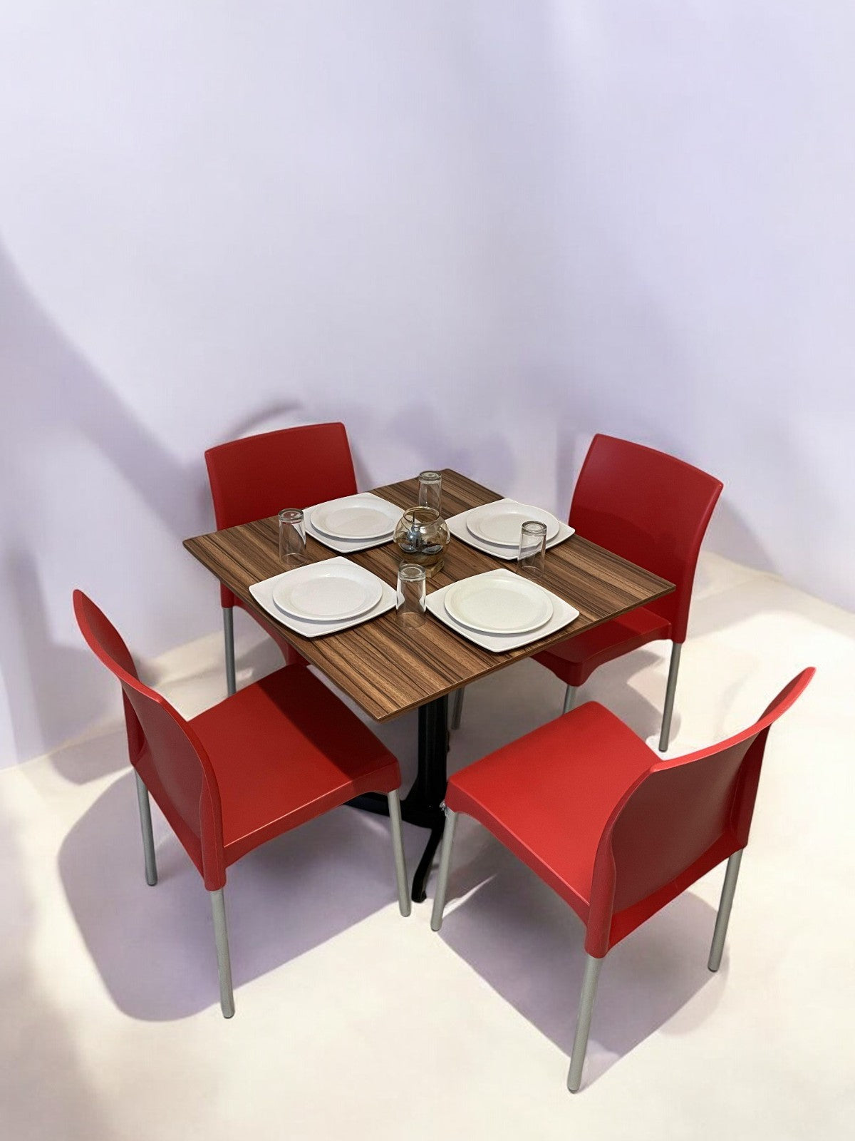 Mesa para restaurante Melanove con sillas Ocean