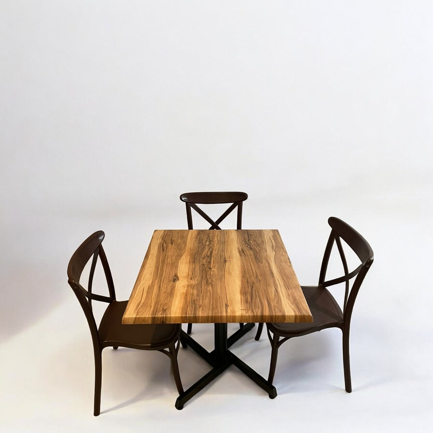 Mesa para restaurante Estratificada 80 con sillas Diana