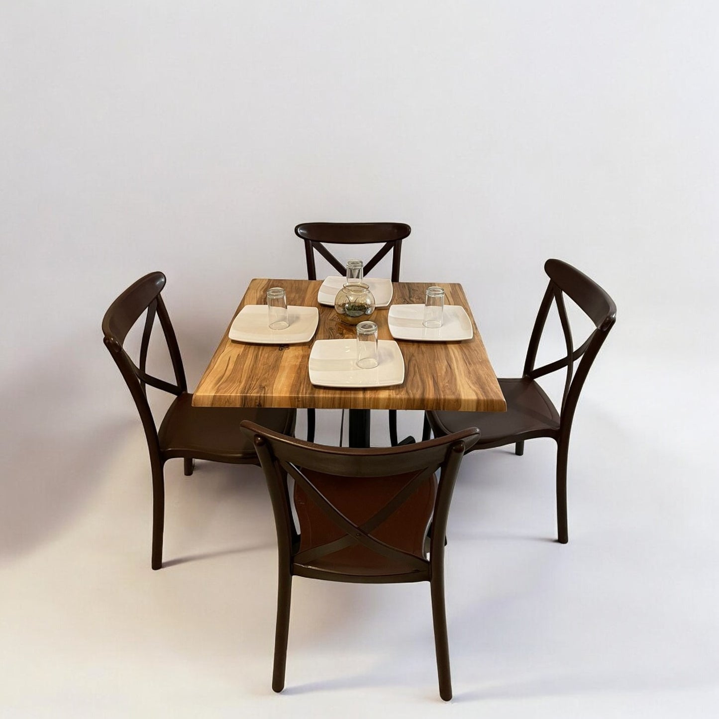 Mesa para restaurante Estratificada 80 con sillas Diana