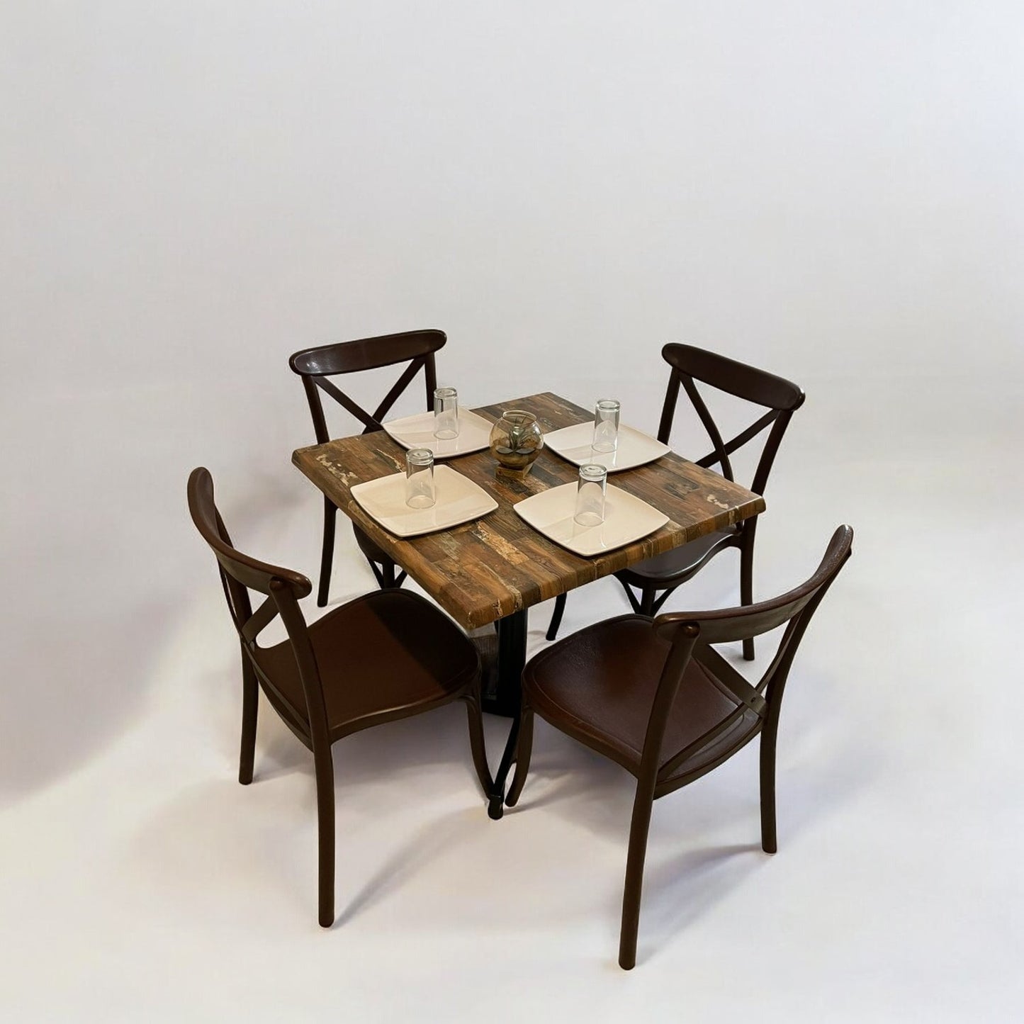Mesa para restaurante Estratificada 80 con sillas Diana