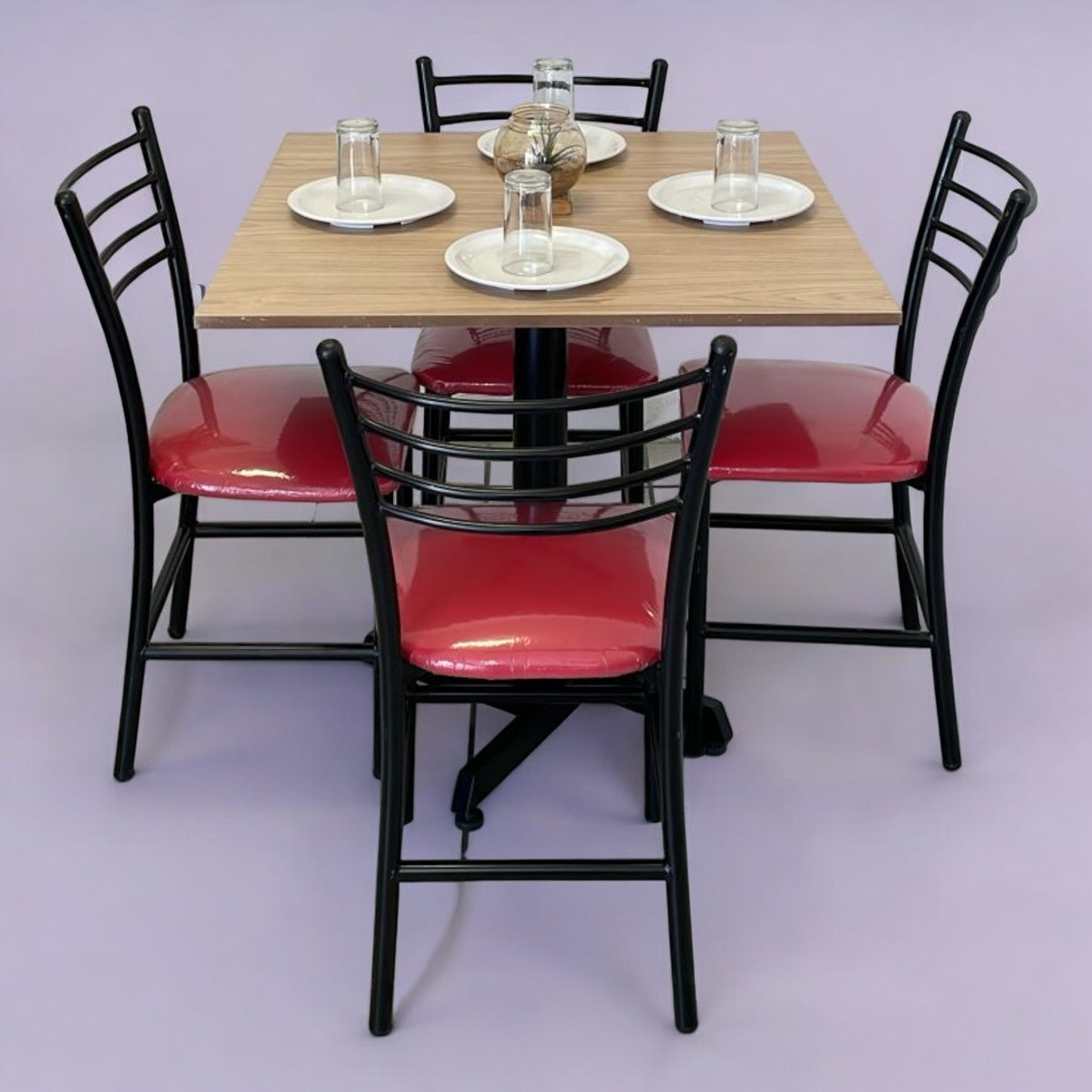 Mesa para restaurante Melanove con sillas María