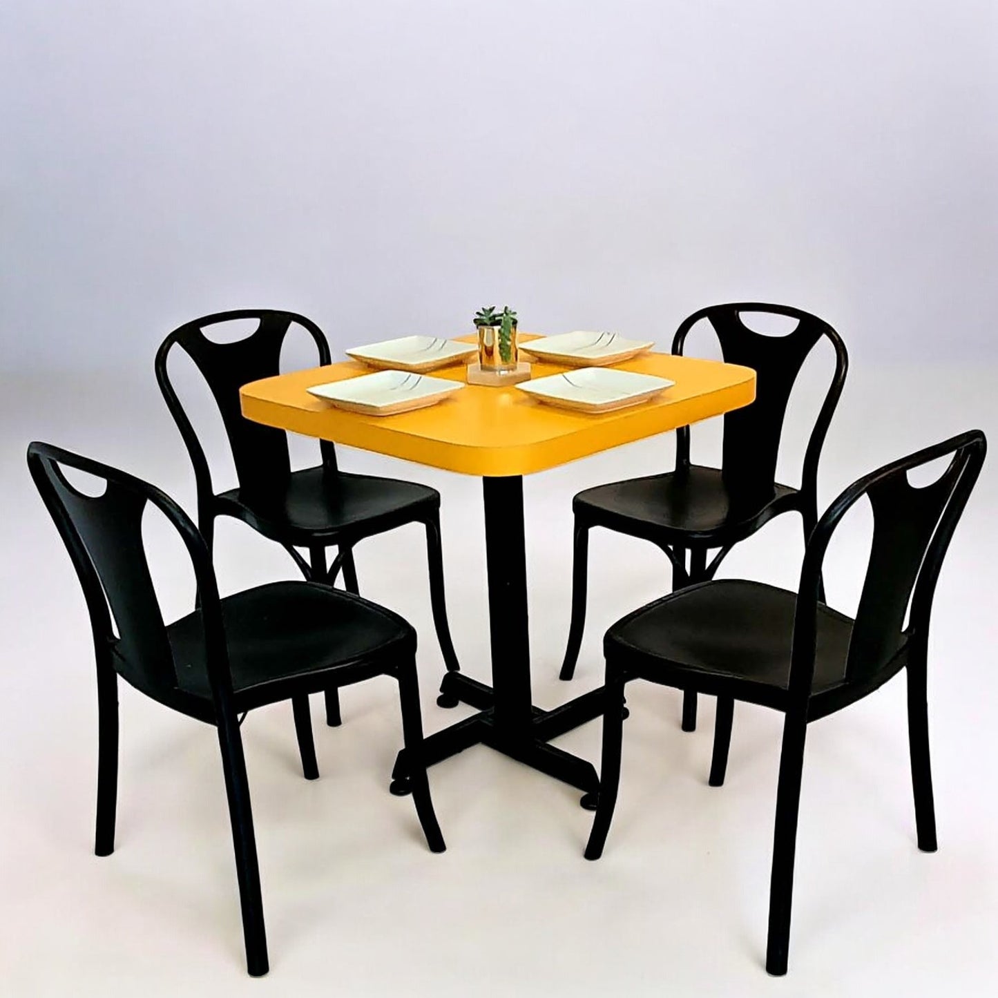 Mesa para restaurante Formaica con sillas Sara