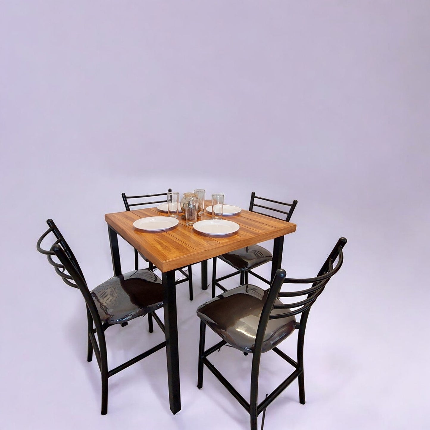 Mesa para restaurante Industrial Vintage 80 con sillas María