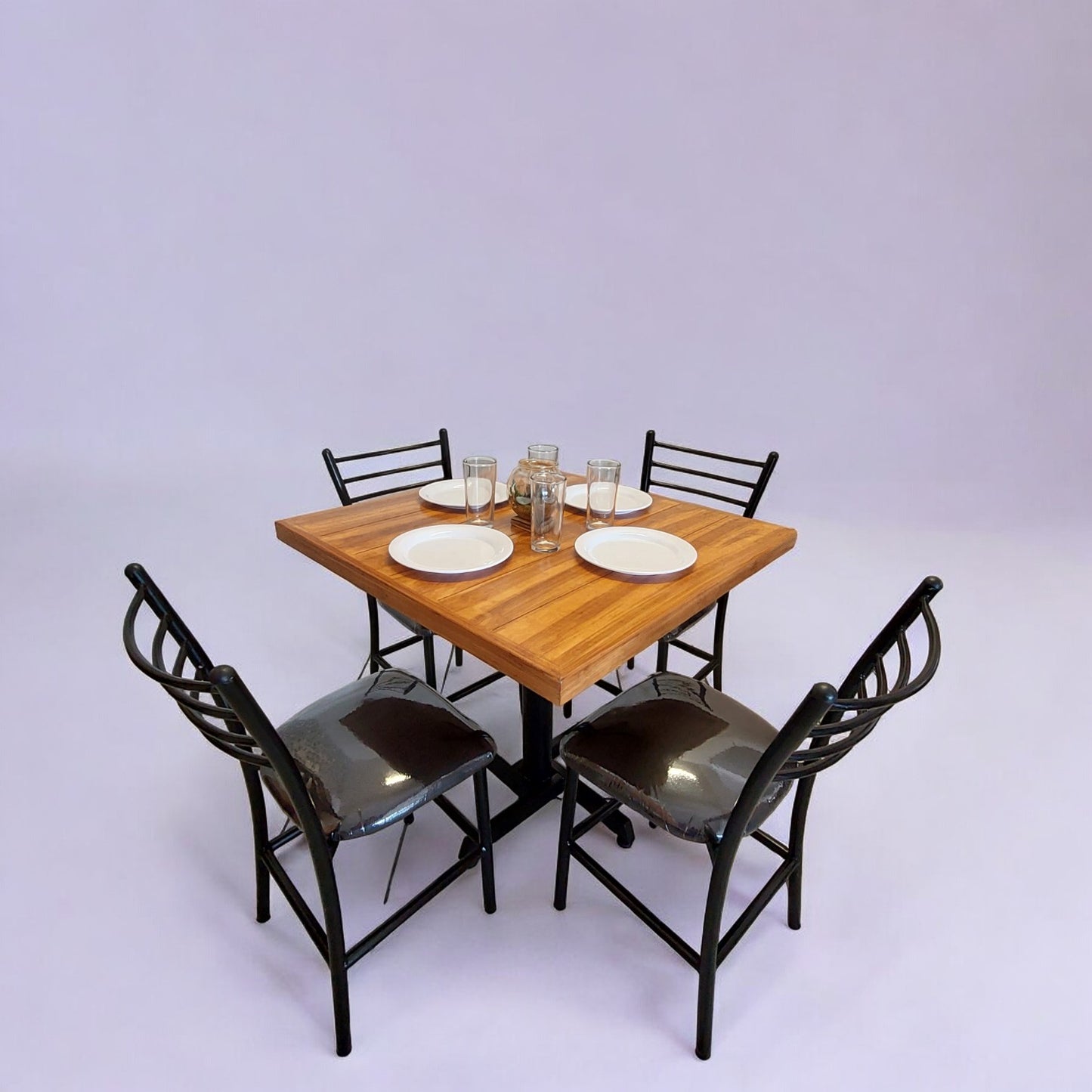 Mesa para restaurante Industrial Vintage 80 con sillas María