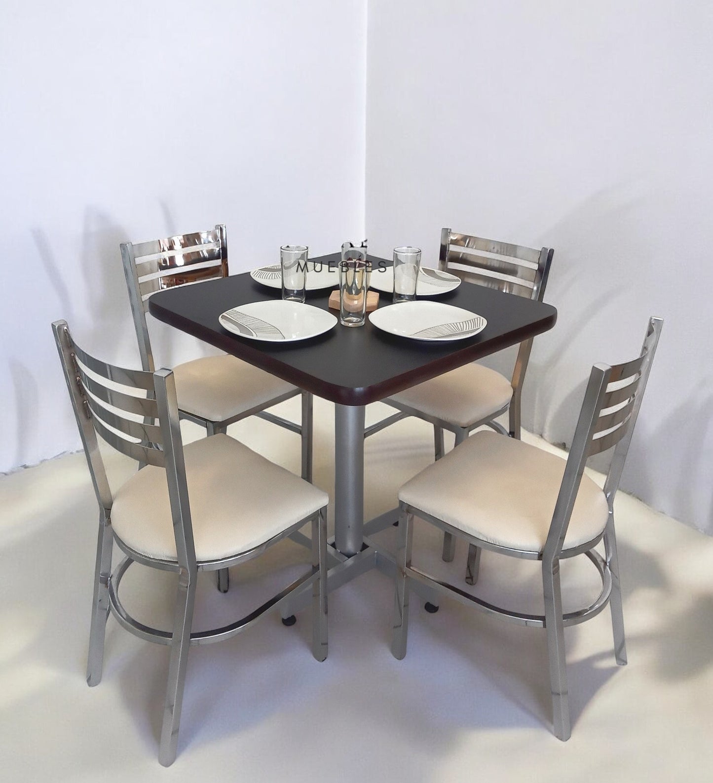 Mesa para restaurante Pvc con Sillas Solar
