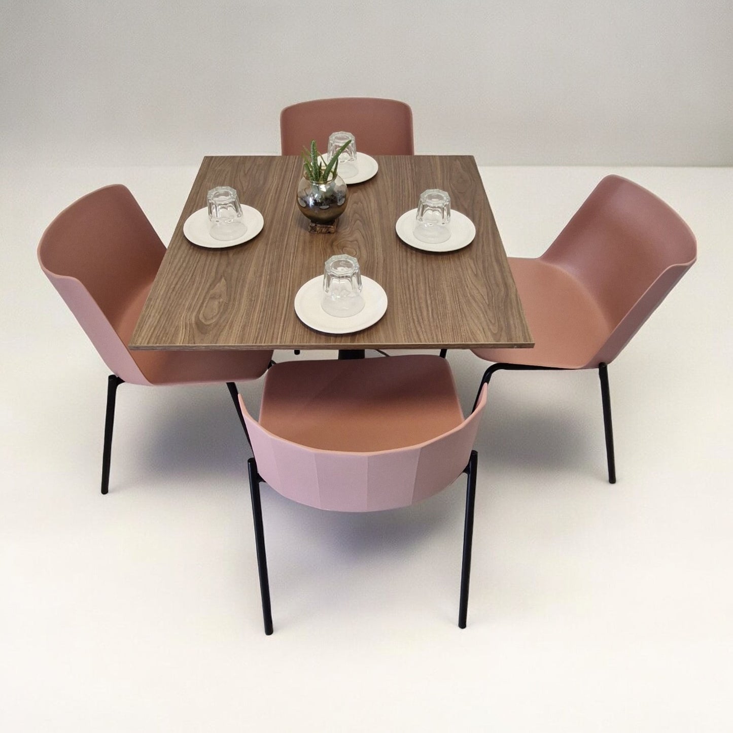 Mesa para restaurnate Melanove con sillas Colombo