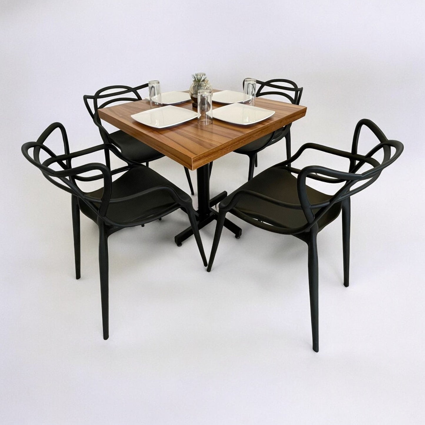 Mesa para restaurante Parota con sillas Trix