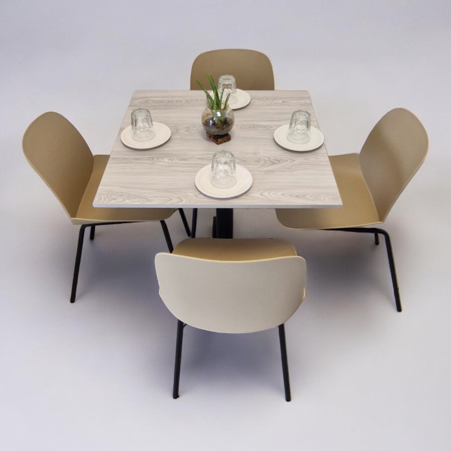 Mesa para restaurnate Melanove con sillas Noto