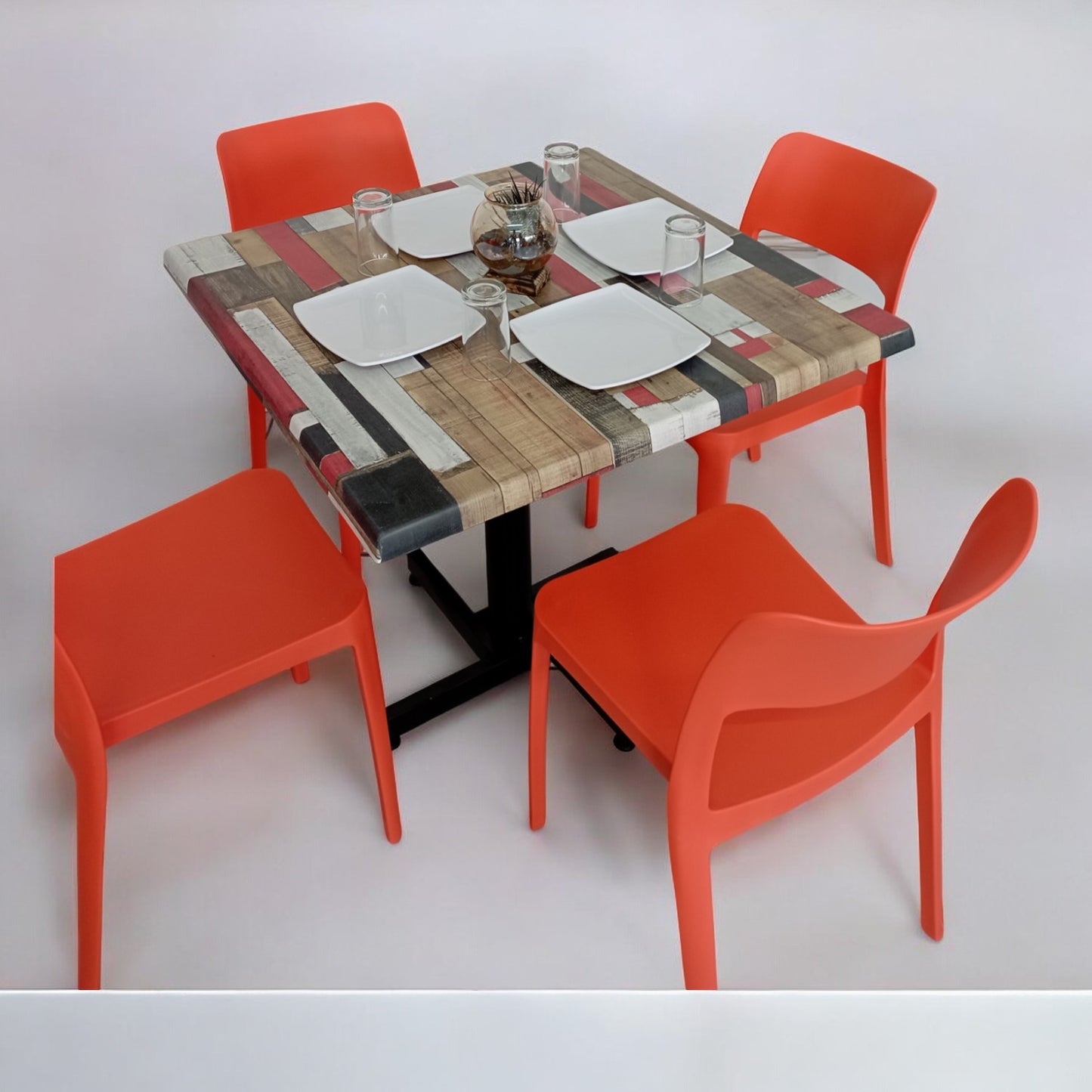 Mesa para restaurante Estratificada 80 con sillas Lavie