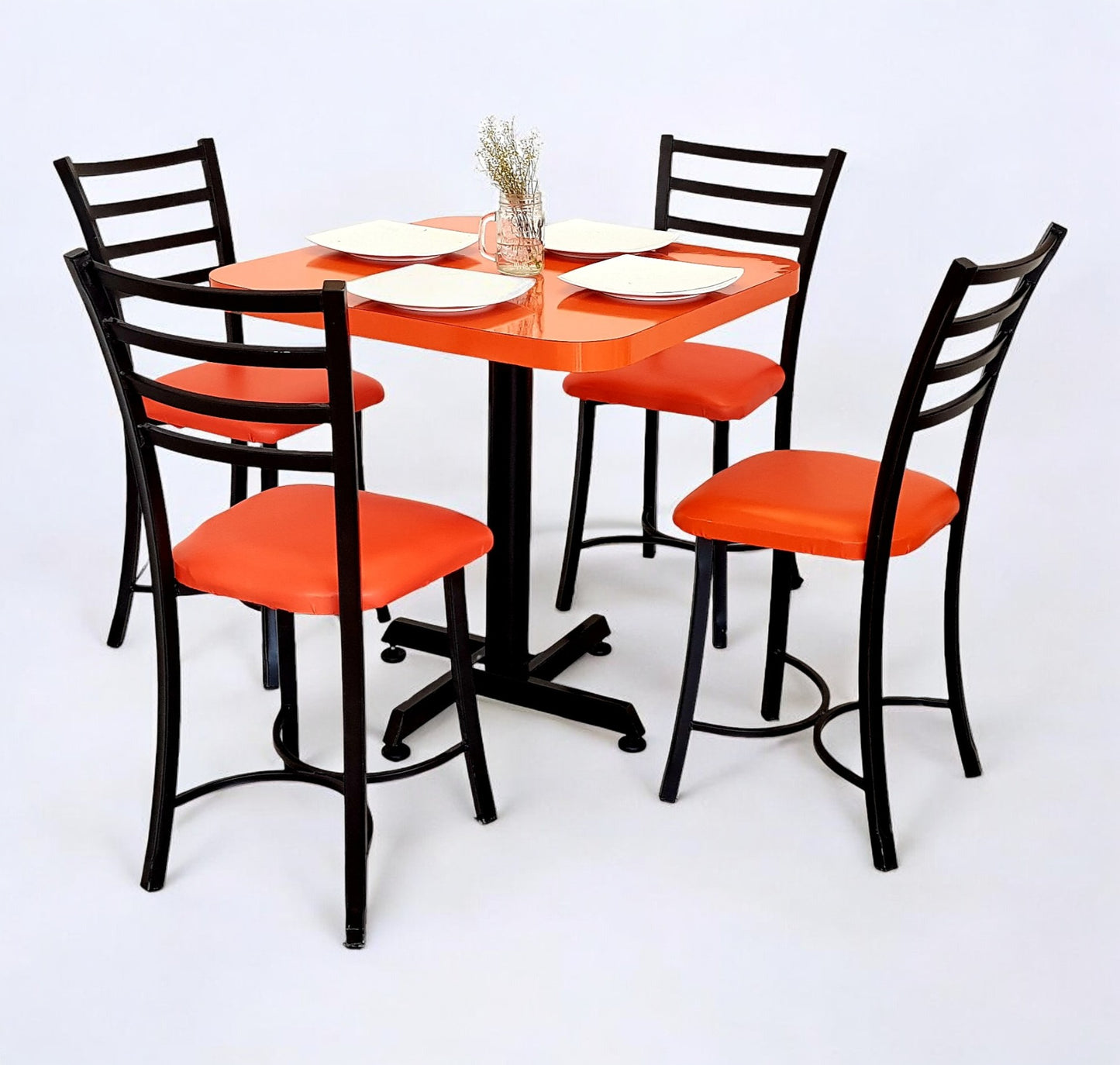 Mesa para restaurante Formaica con sillas Lia