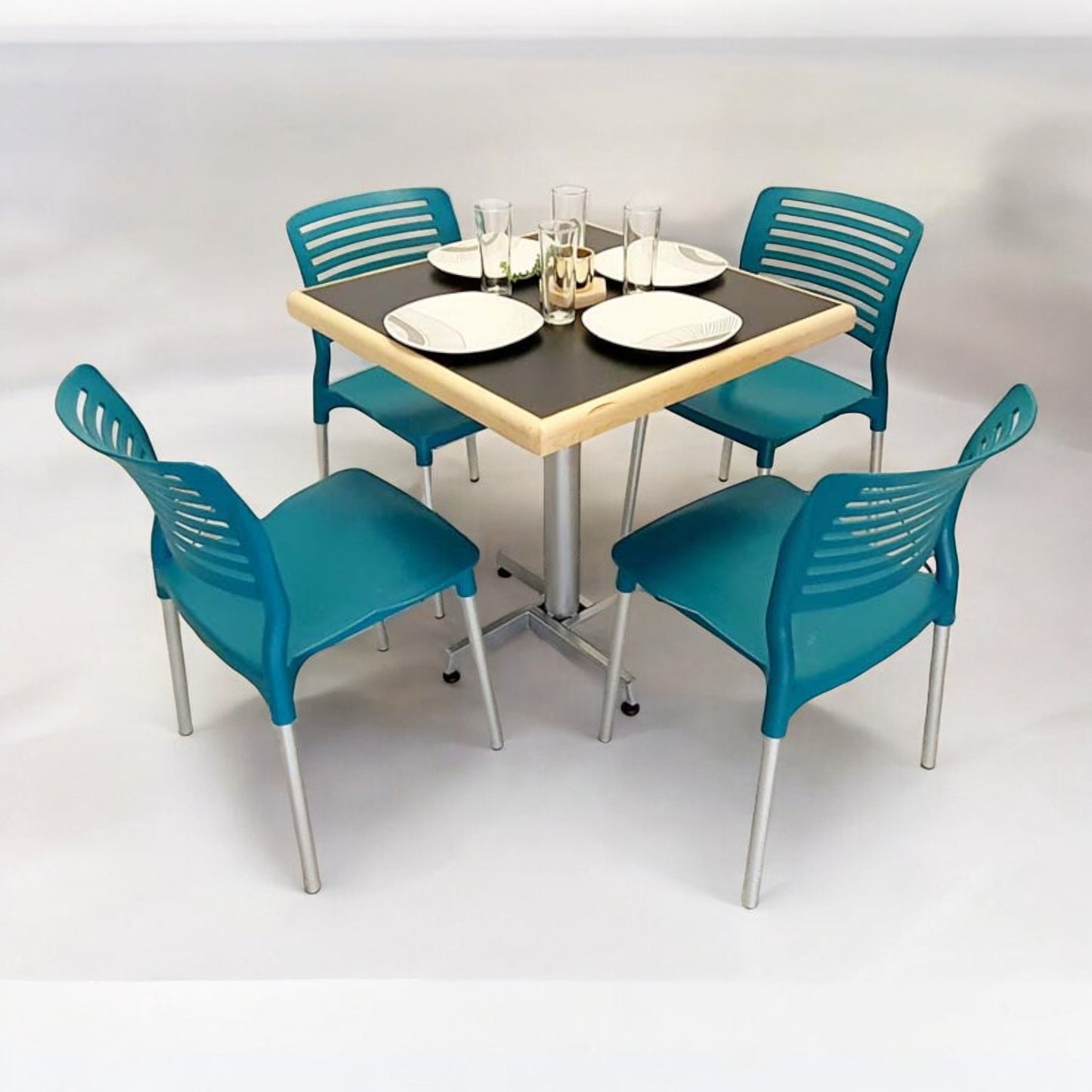 Mesa para restaurante Emboquillada con sillas Vhania