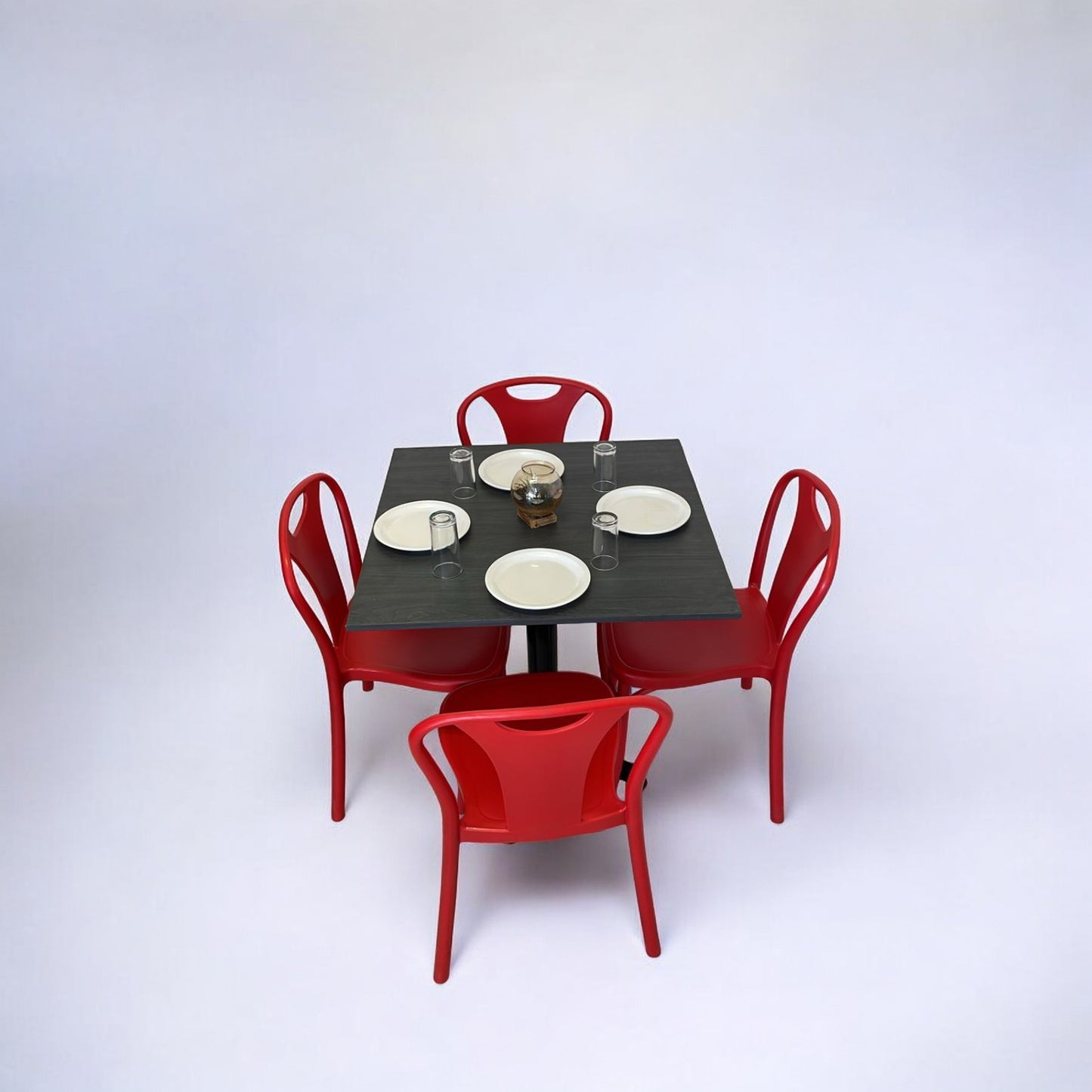 Mesa para restaurante Melanove con sillas Sara