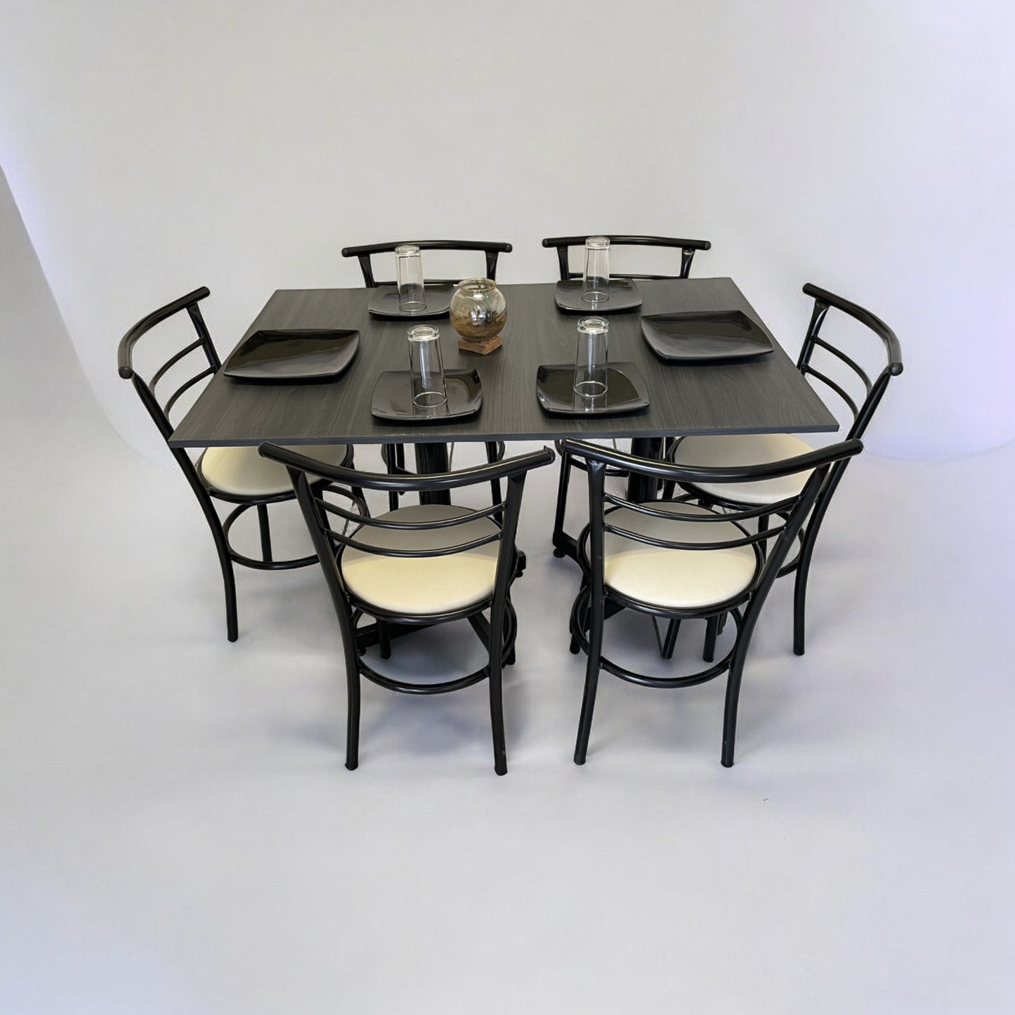 Mesa para restaurante Melanove con sillas Chabely