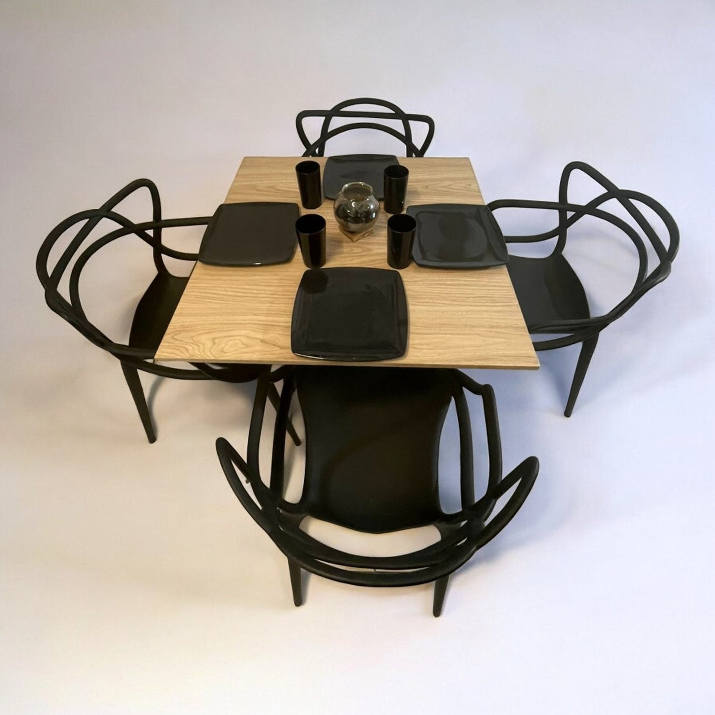 Mesa para restaurante Melanove con sillas Trix