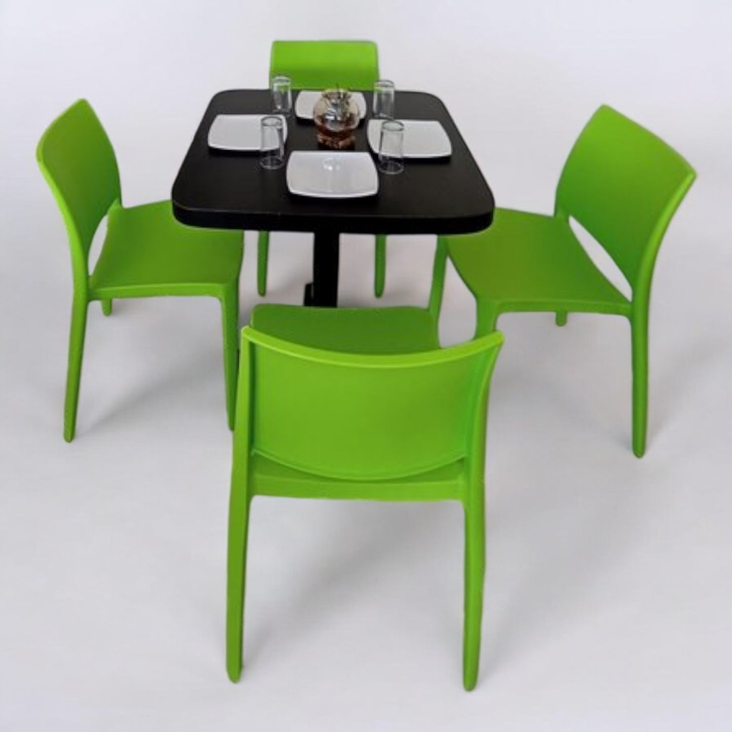 Mesa para restaurante Formaica con sillas Sensilla