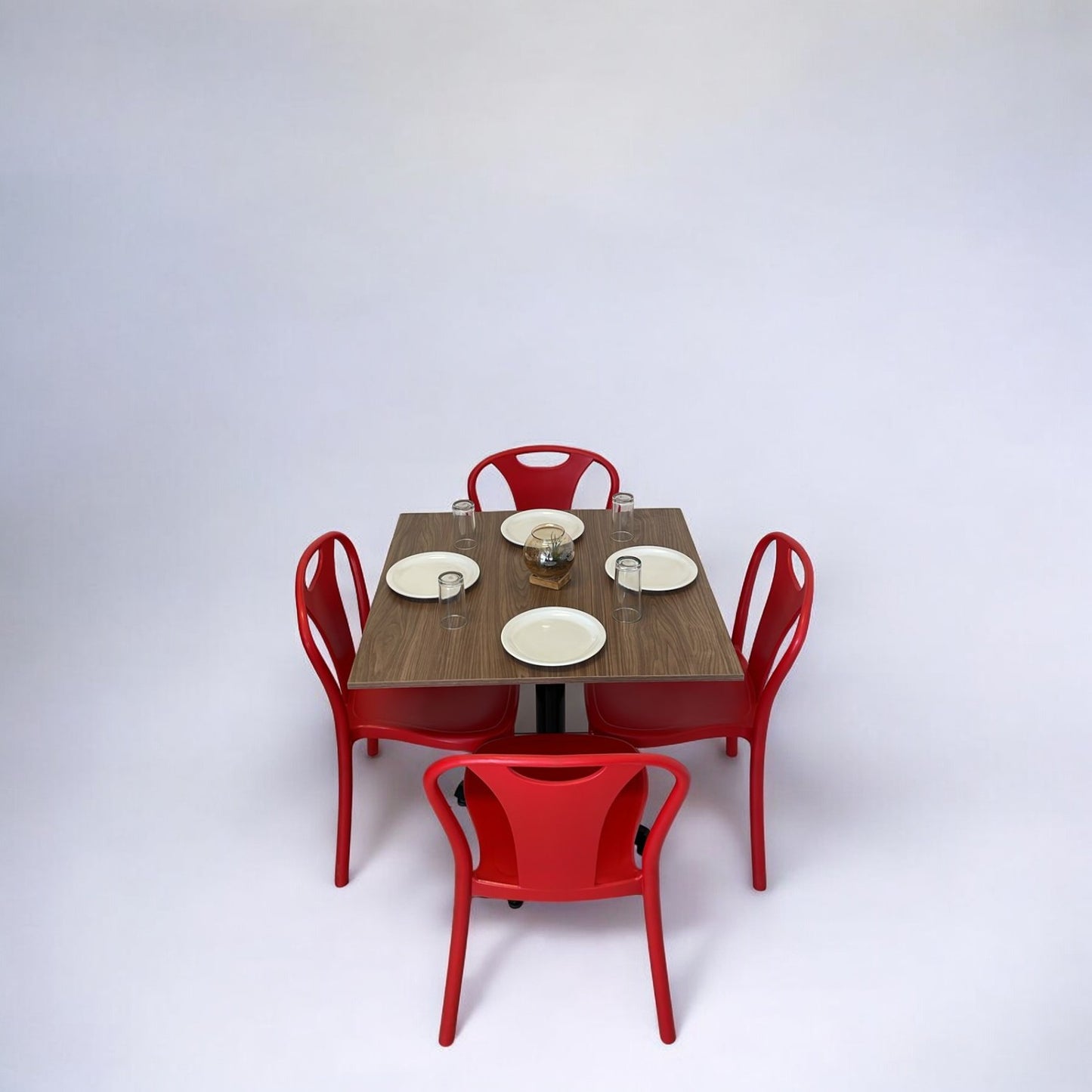 Mesa para restaurante Melanove con sillas Sara