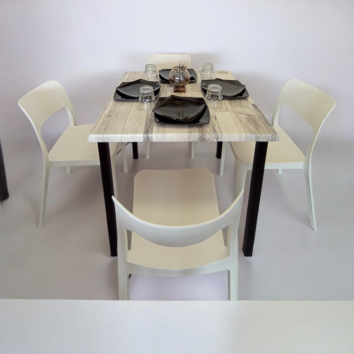 Mesa para restaurante Indus Estrati 80 con sillas Lavie