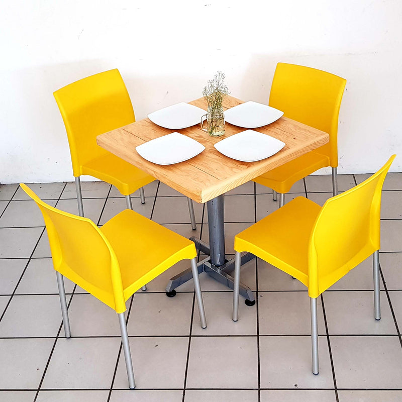 Mesa para Restaurante Vintage con 4 sillas Lina