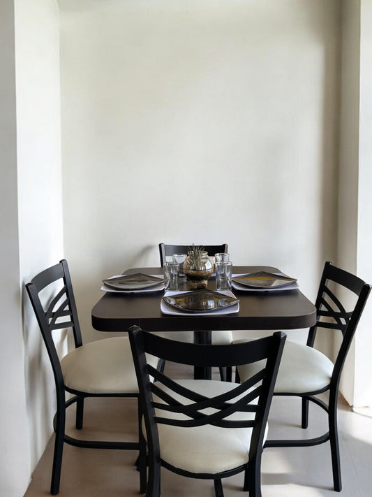 Mesa para restaurante Formaica con sillas Oddeth
