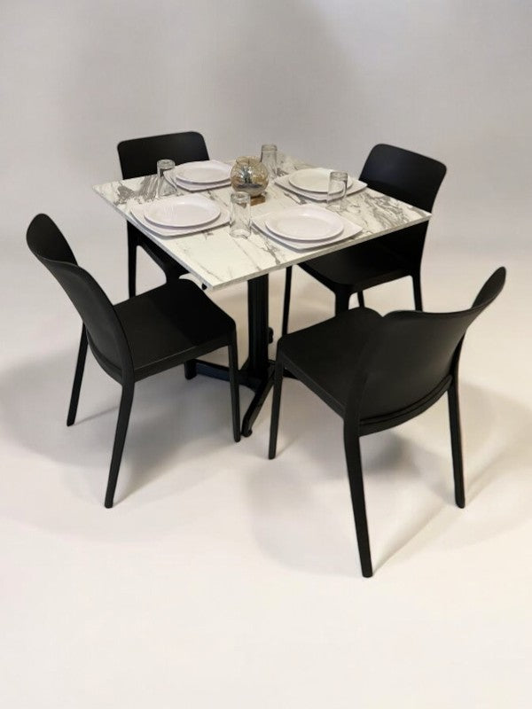 Mesa para restaurante Melanove  con 4 sillas Solei