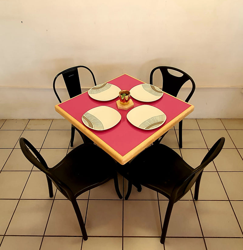 Mesa para Restaurante Emboquillada con 4 sillas Sarah