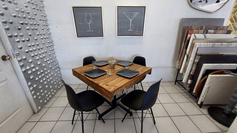 Mesa para restaurante de Pallet + 4 Sillas Rocco
