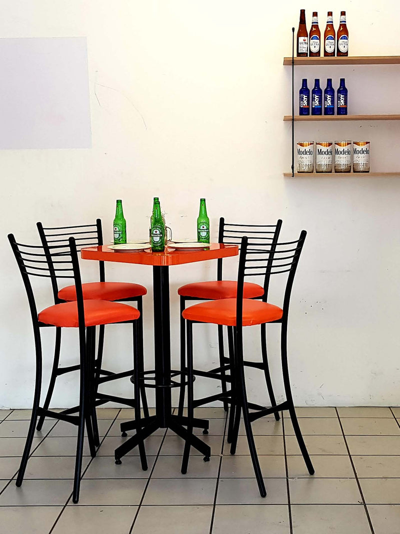 Mesa para restaurante formaica con 4 sillas Huracan 75C-11