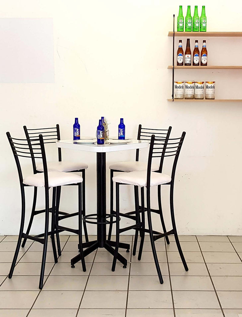 Mesa para restaurante formaica con 4 sillas Huracan 75C-16