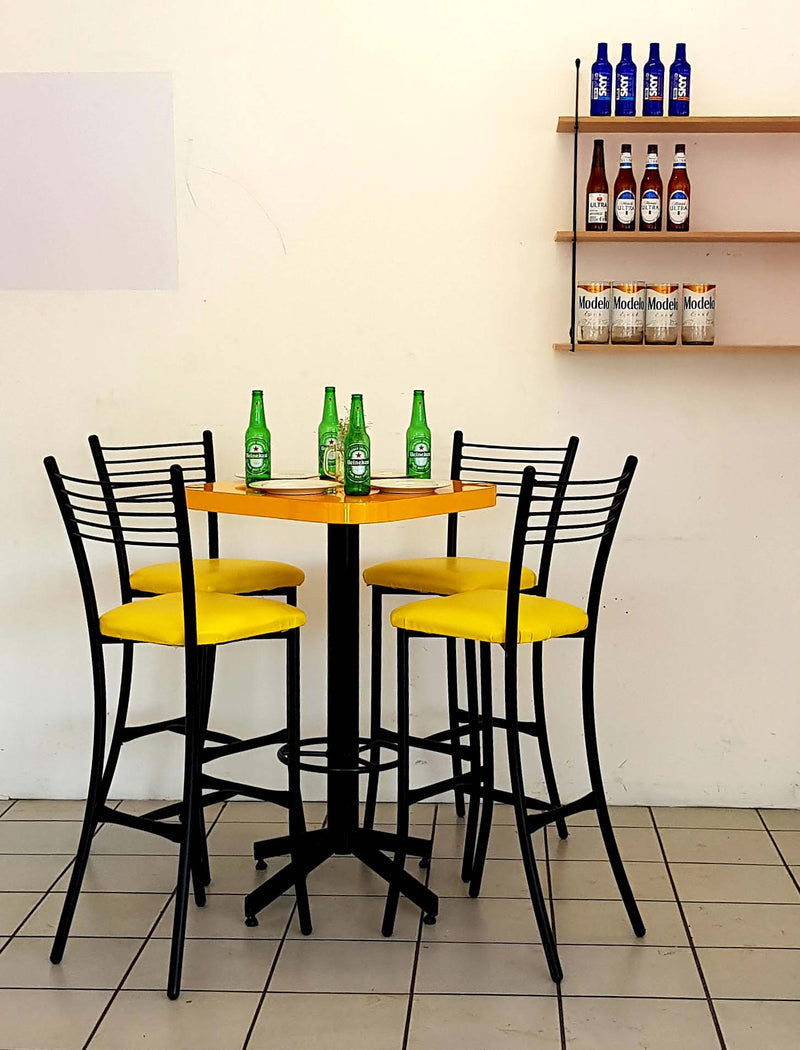 Mesa para restaurante formaica con 4 sillas Huracan 75C-20