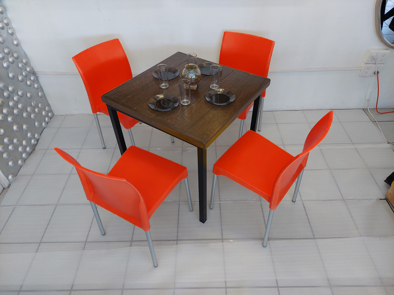 Mesa para Restaurante Vintage con Industrial y 4 sillas Lina