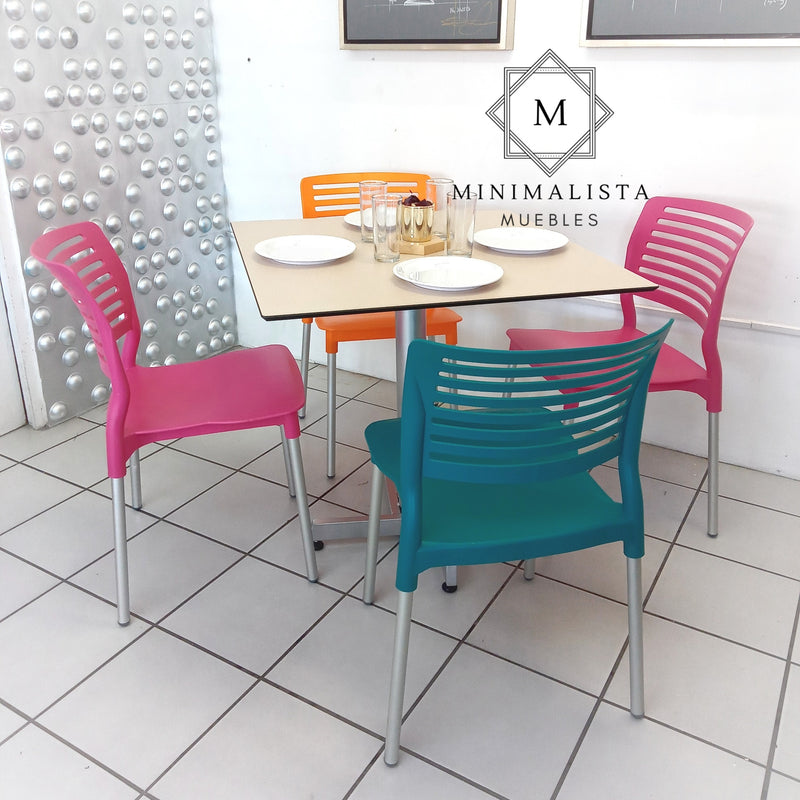 Mesa para Restaurante Thin para exterior 80 con 4 sillas Vhania