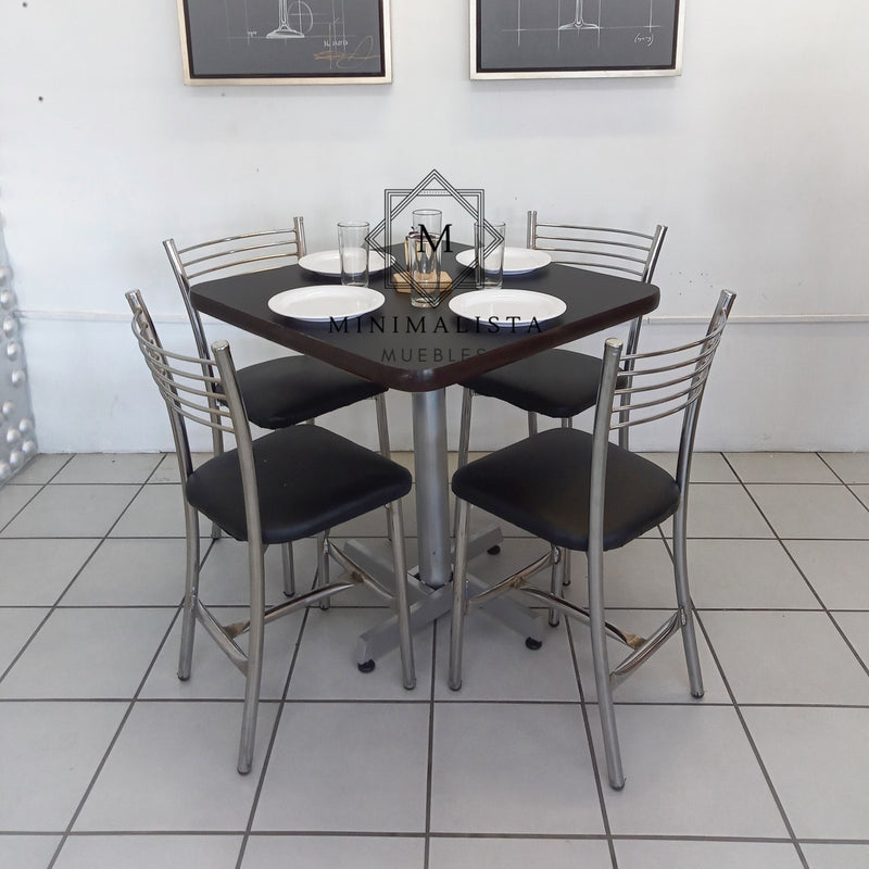 Mesa para Restaurante PVC con 4 sillas Maria
