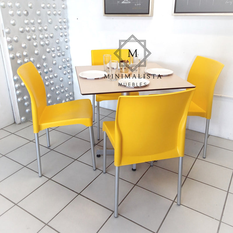 Mesa para Restaurante Thin para exterior 80 con 4 sillas Lina