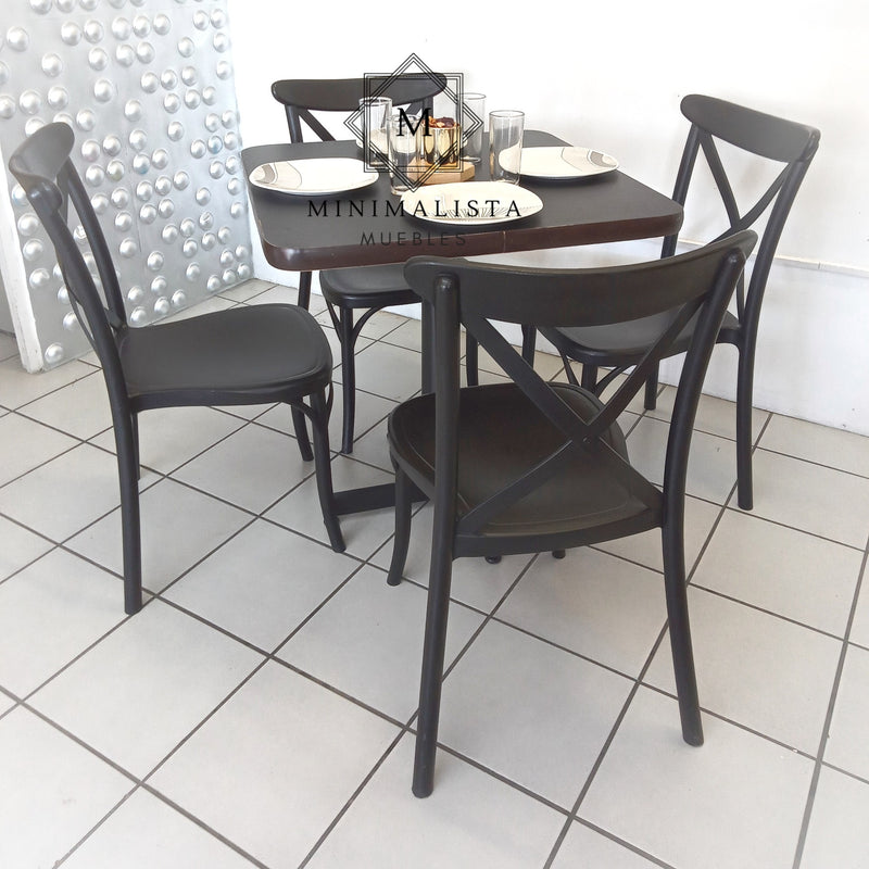 Mesa para Restaurante de PVC con 4 sillas Diana PP