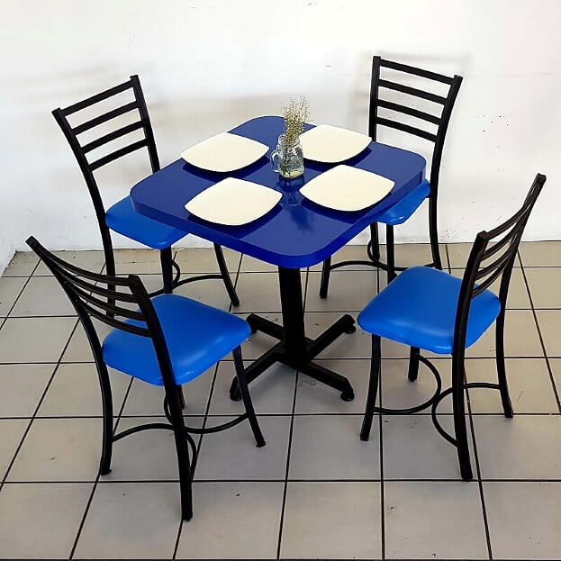 Mesa para restaurante formaica con 4 sillas Verano-7