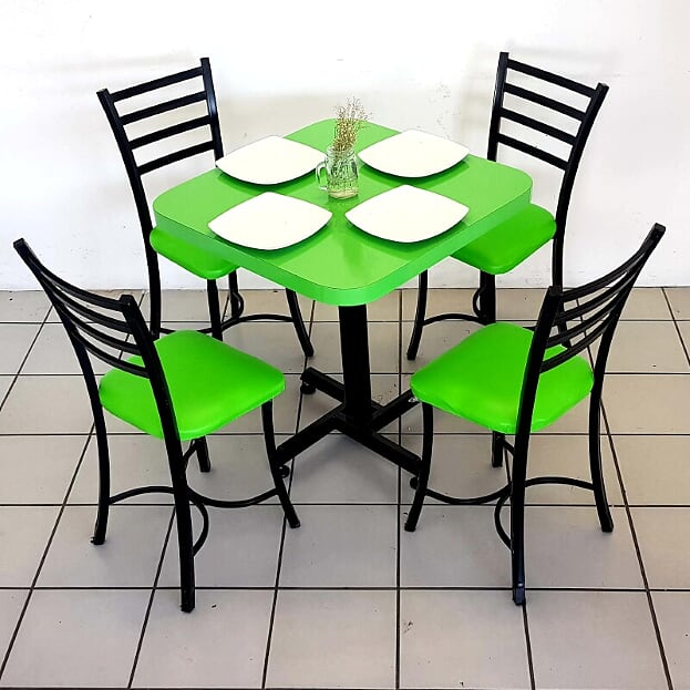 Mesa para restaurante formaica con 4 sillas Verano-17