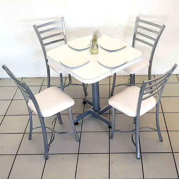 Mesa para restaurante formaica con 4 sillas Verano-24