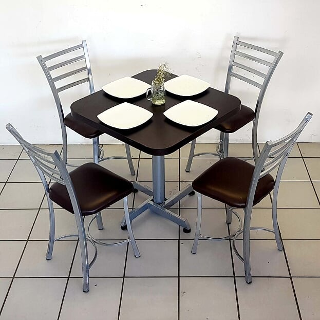 Mesa para restaurante formaica con 4 sillas Verano-21