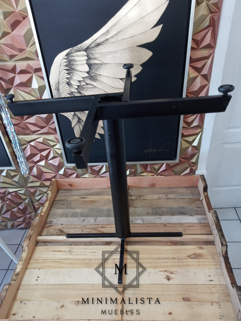 Mesa para Restaurante de Pallets Reciclada con 4 sillas Frida