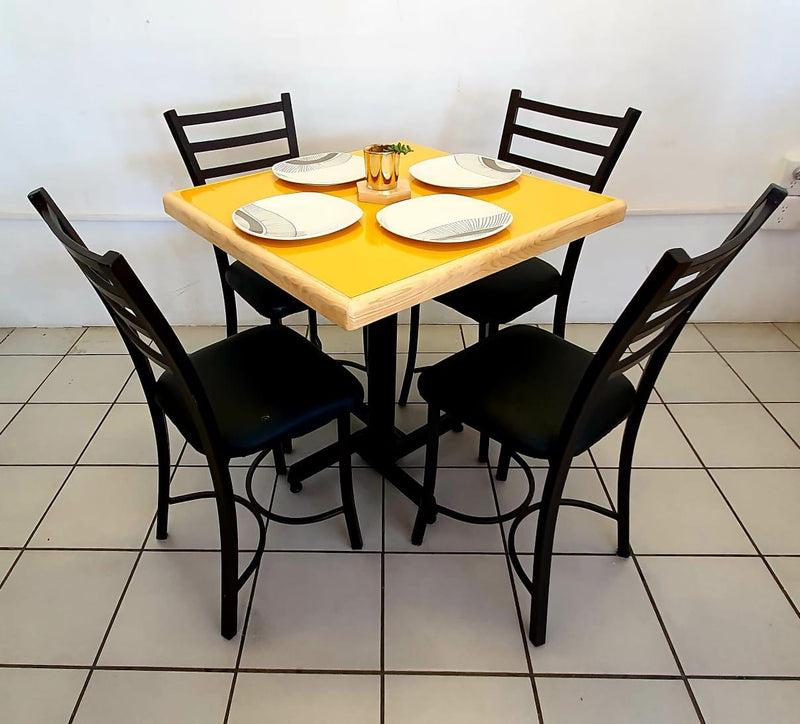 Mesa para Restaurante Emboquillada con 4 sillas Verano