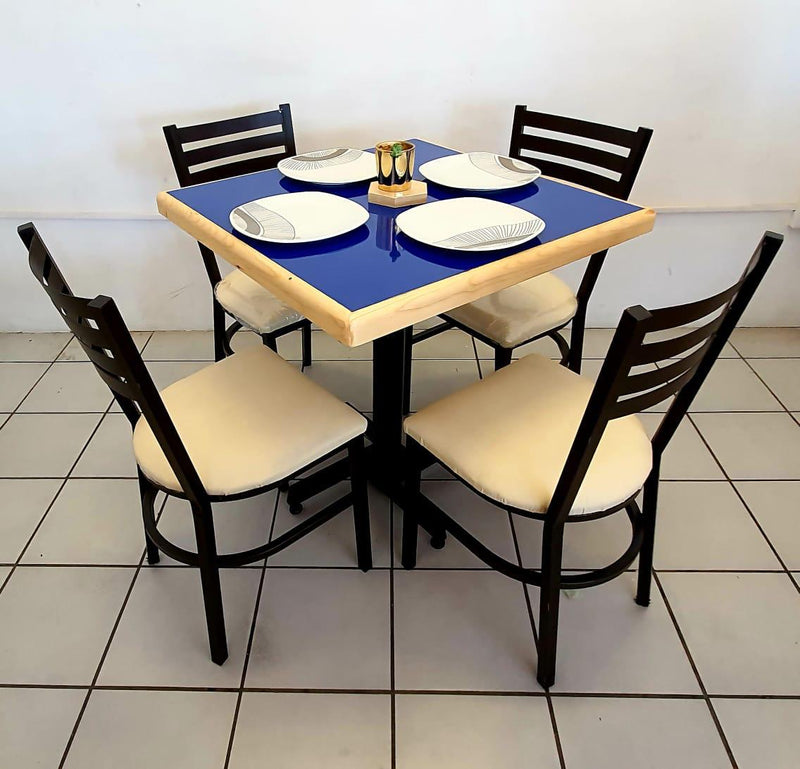 Mesa para Restaurante Emboquillada con 4 sillas Solar